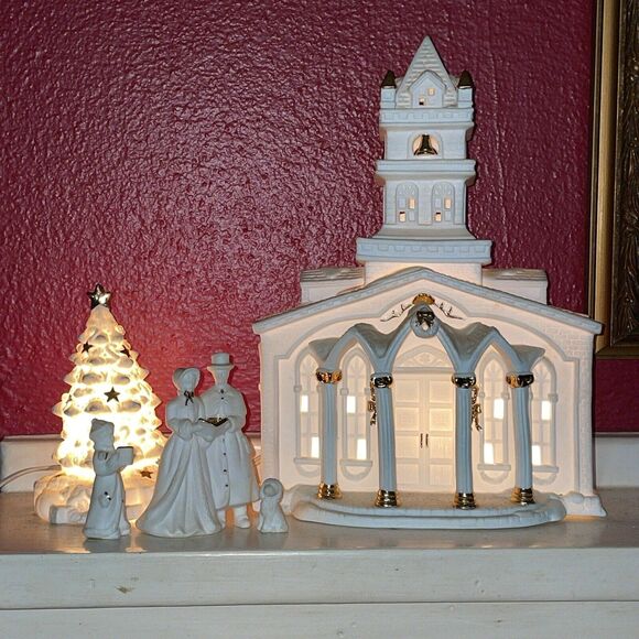 White Porcelain Lighted Church Gold Trim Christmas Carolers Tree 6 pc Set - Picture 5 of 13